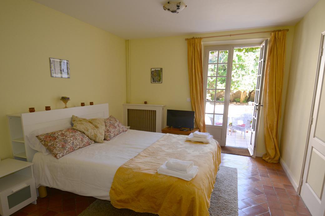 Chateau Du Puits Es Pratx Ginestas Kültér fotó